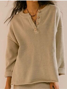 Free People Hailee Sweater   Size Medium